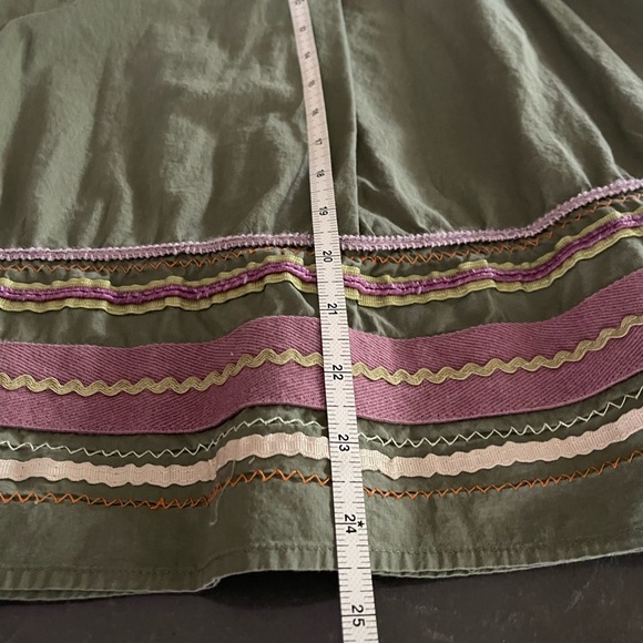 Merona Green Skirt with Bric-brac Detail- size 14 - Picture 5 of 6